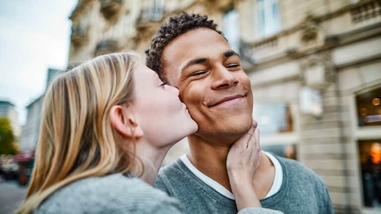 How to Respond After a Kiss: Best Tips for the Perfect Reaction